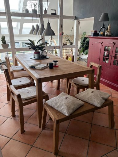 Eichen-Essgruppe - Tisch mit Sitzmöbel